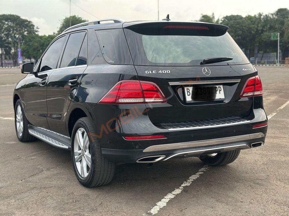 Mobil Mercedes-Benz GLE 2016