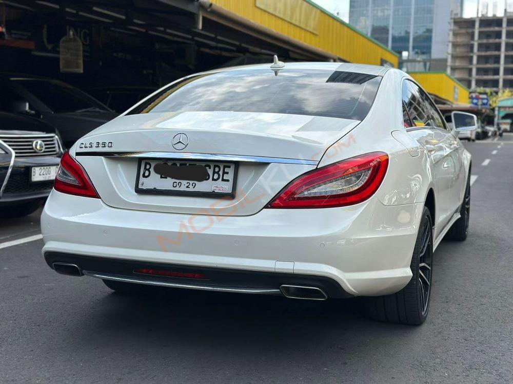 Mobil Mercedes-Benz CLS 2013