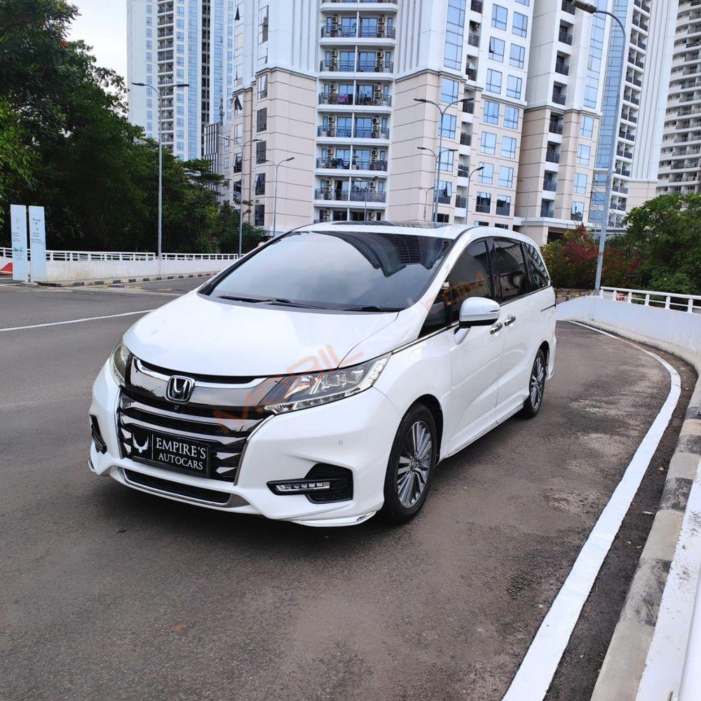 Mobil Honda Odyssey 2019