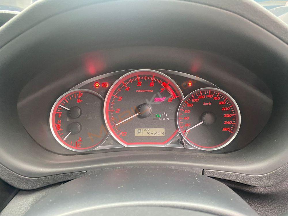 Mobil Subaru Impreza 2013