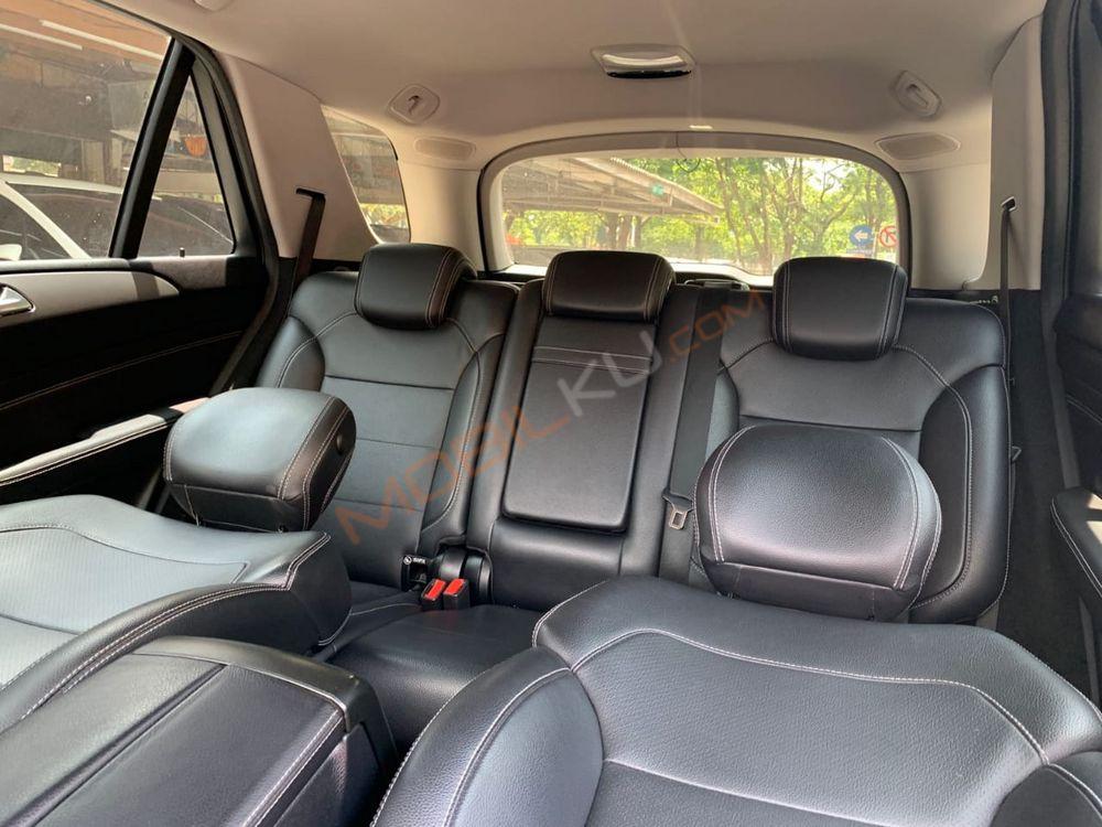 Mobil Mercedes-Benz ML 2013