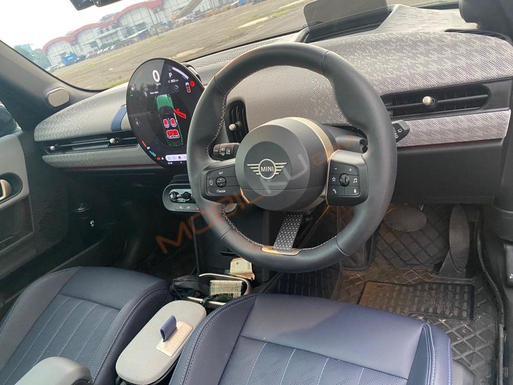 Mobil MINI 5-Door 2024