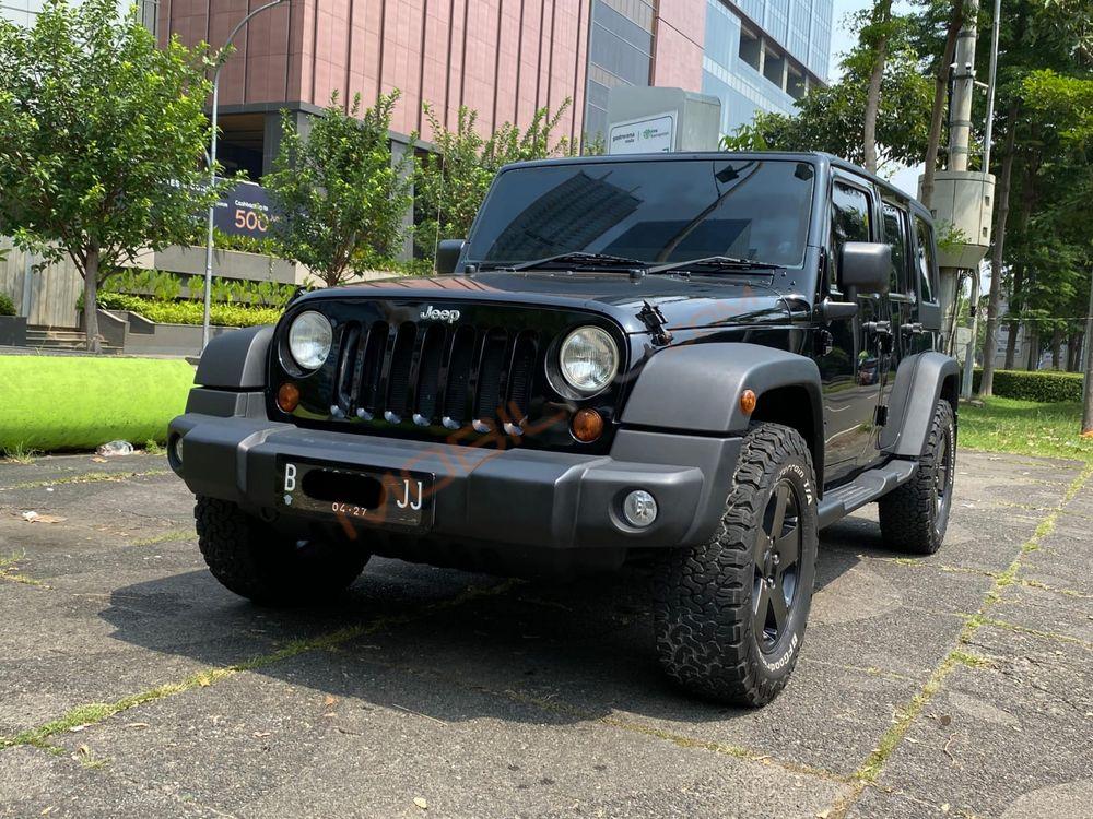 Mobil Jeep Wrangler 2011