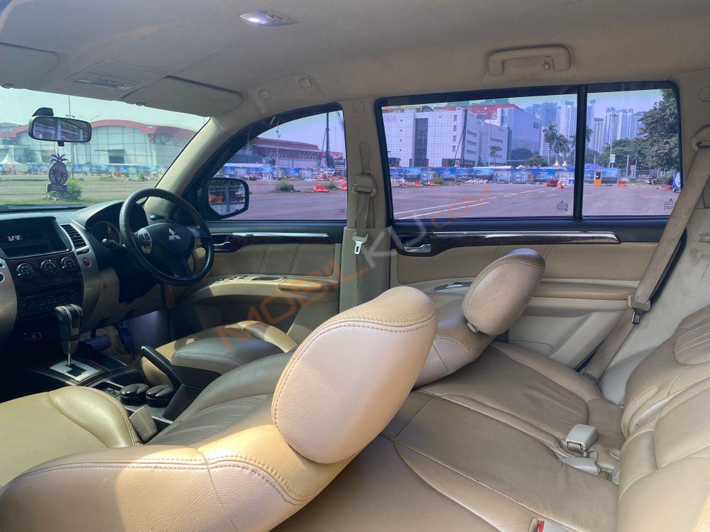 Mobil Mitsubishi Pajero Sport 2010