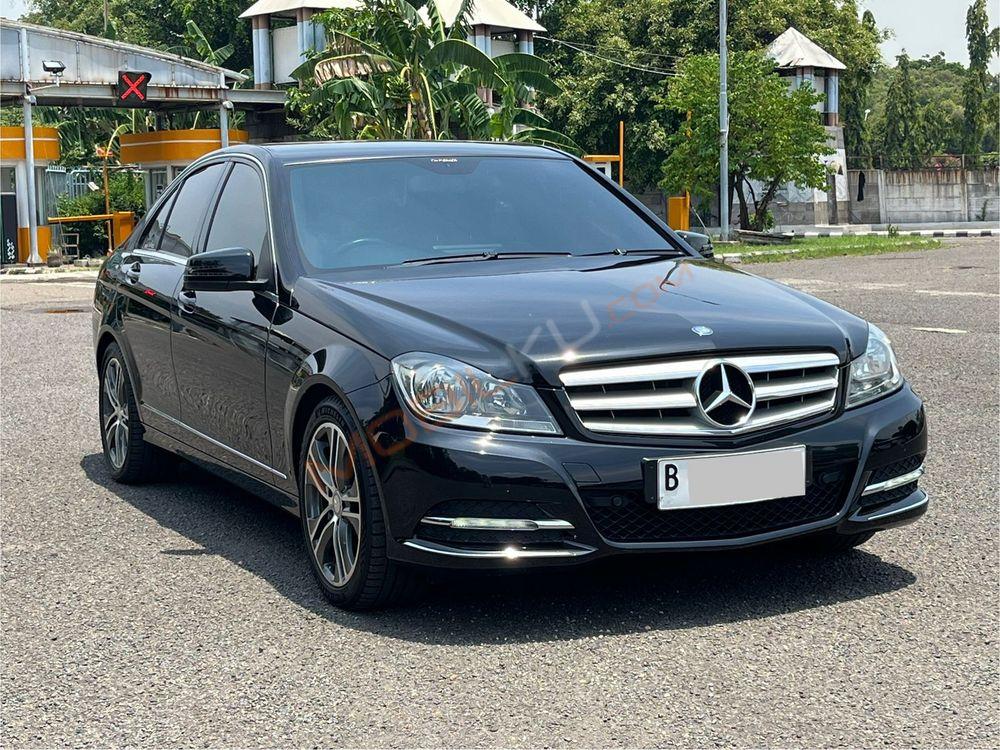 Mobil Mercedes-Benz C-Class 2013