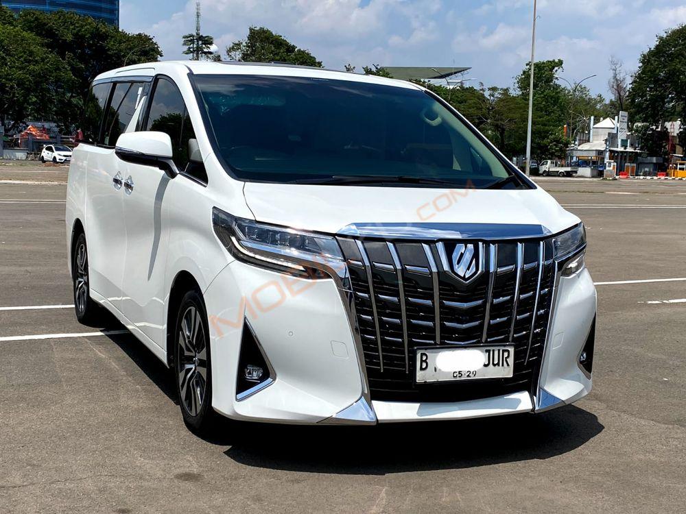 Mobil Toyota Alphard 2019