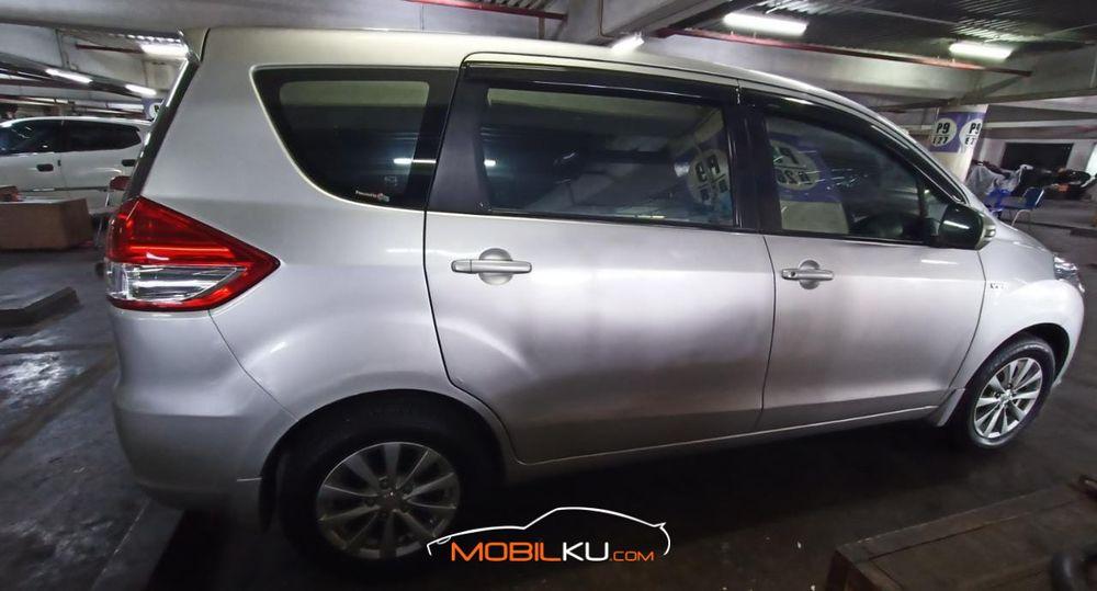 https://mobilku.s3.ap-southeast-3.amazonaws.com/ads/1000/6ca3eaf6-ceed-409f-bfc7-0e77628ddffd.jpeg