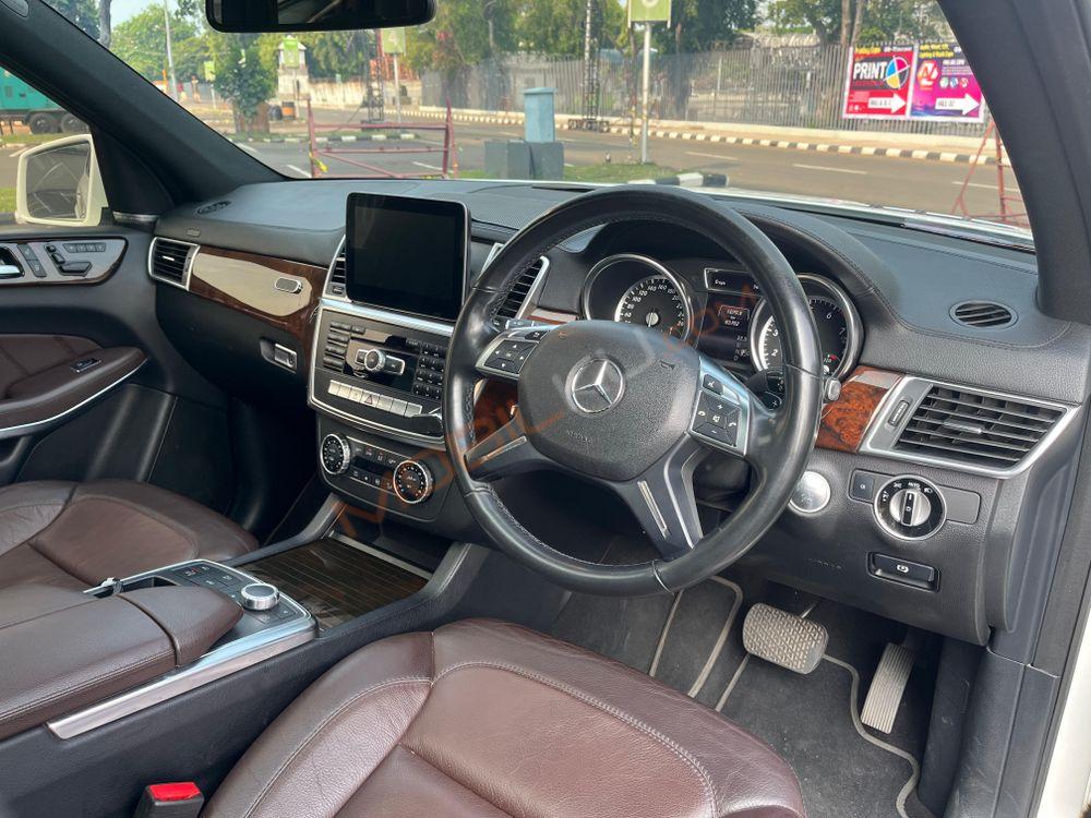 Mobil Mercedes-Benz GL 2014