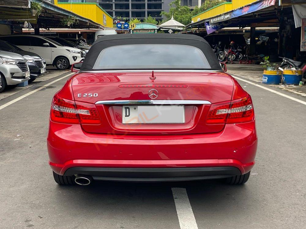 Mobil Mercedes-Benz E-Class 2013