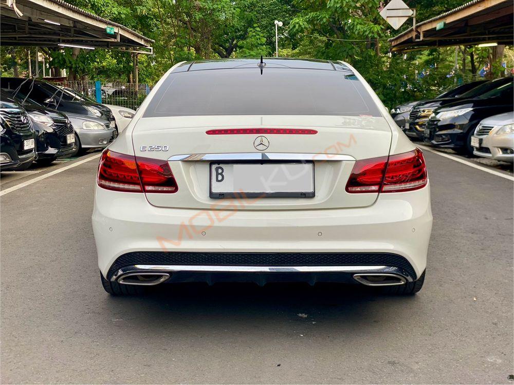 Mobil Mercedes-Benz E-Class 2013