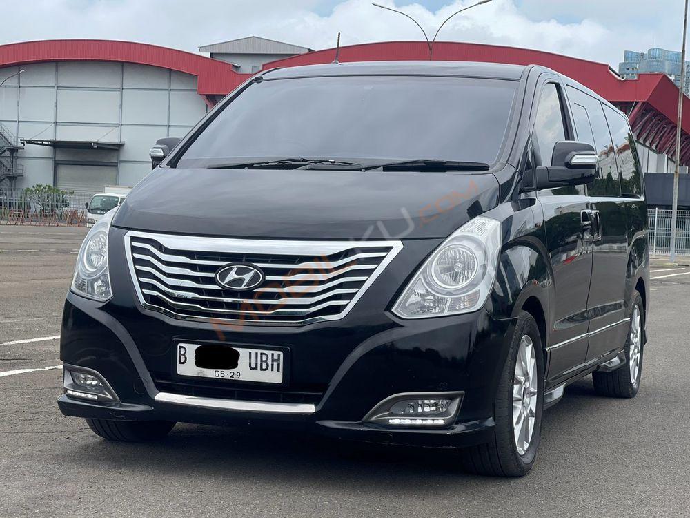Mobil Hyundai H-1 2015