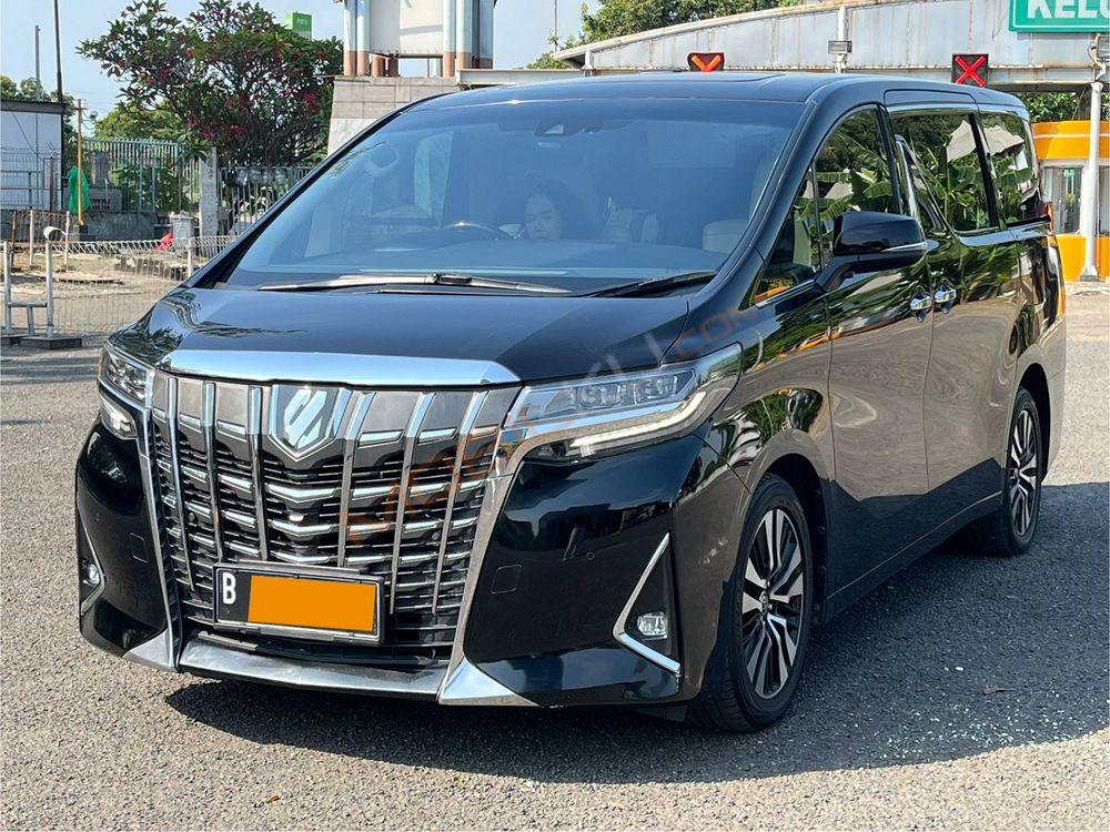 Mobil Toyota Alphard 2020