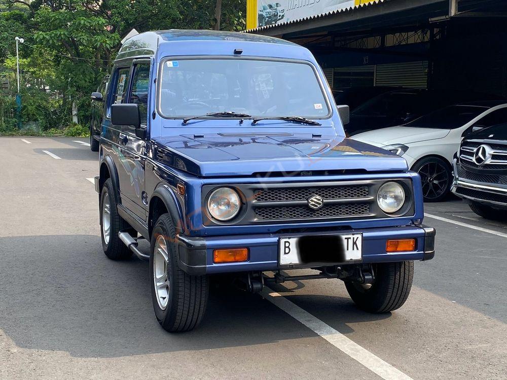 Mobil Suzuki Katana 2004