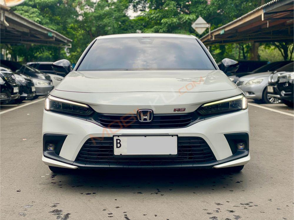 Mobil Honda Civic Sedan 2023
