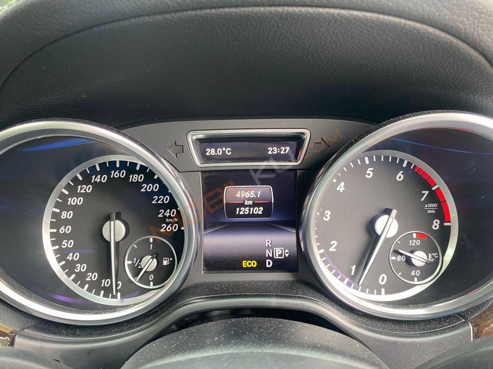 Mobil Mercedes-Benz GL 2016