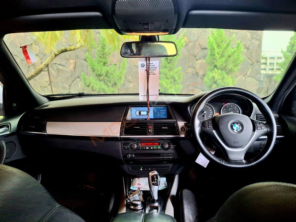 Mobil BMW X5 2009