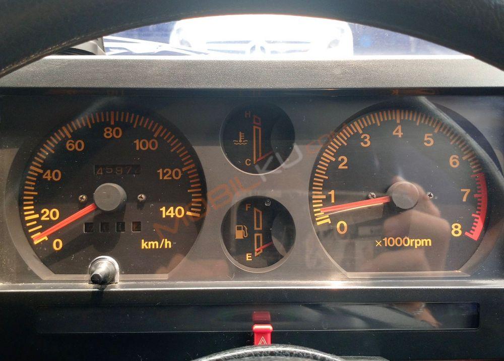 Mobil Suzuki Katana 2004