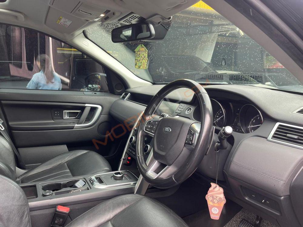 Mobil Land Rover Discovery Series II 2018