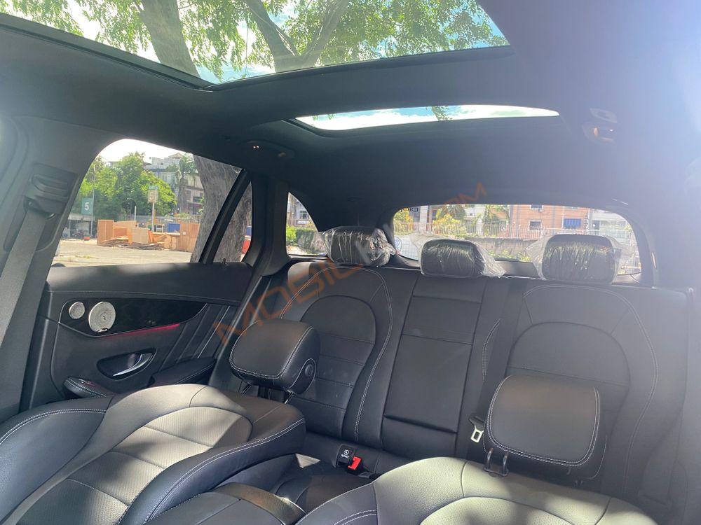 Mobil Mercedes-Benz GLC 2022