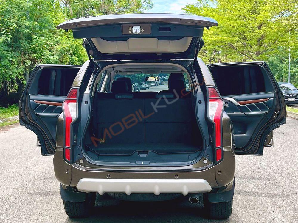 Mobil Mitsubishi Pajero Sport 2016