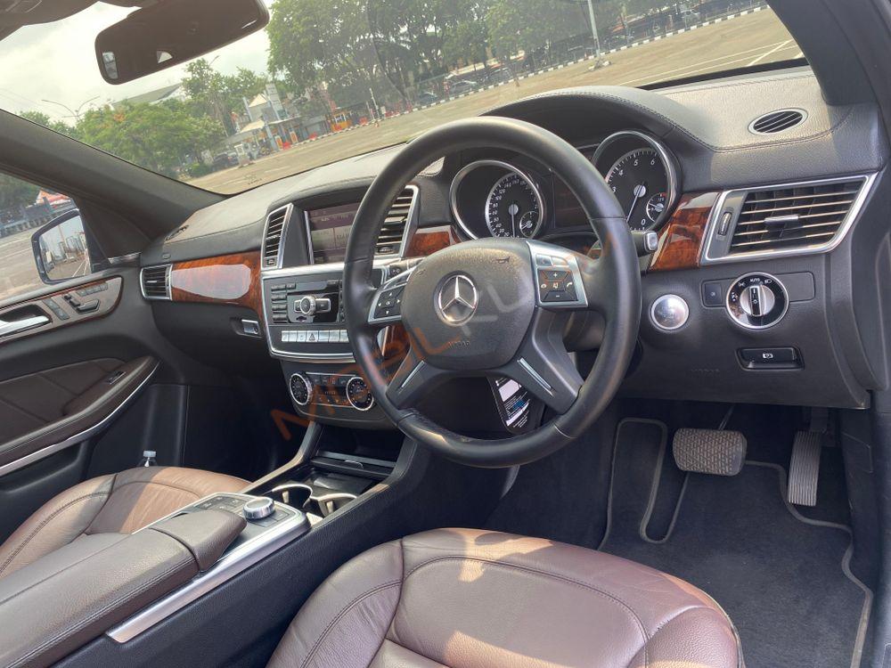 Mobil Mercedes-Benz GL 2014