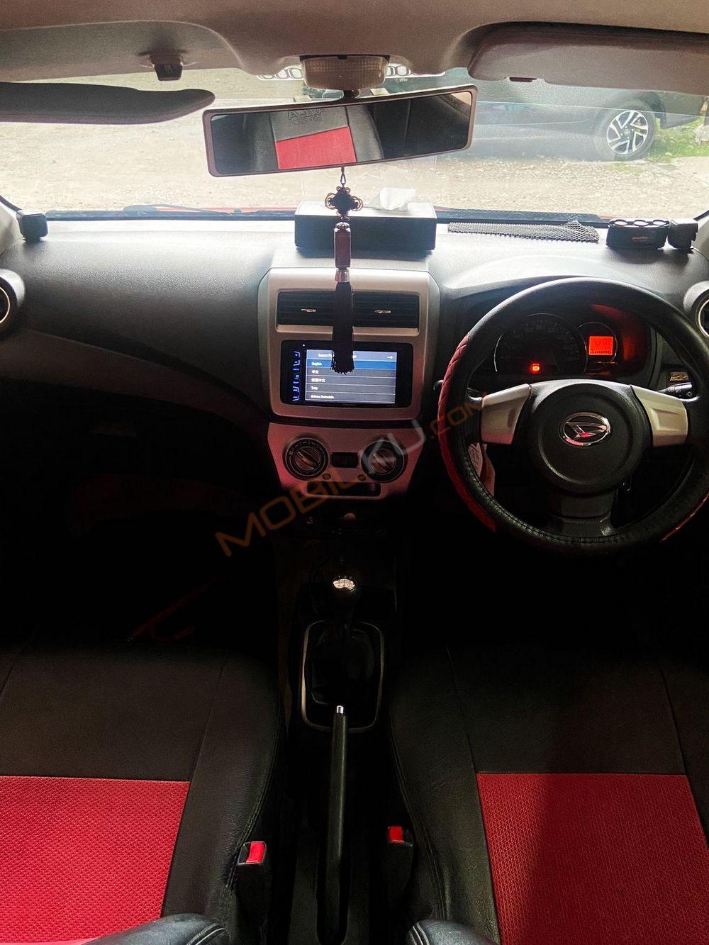 Mobil Daihatsu Ayla 2015