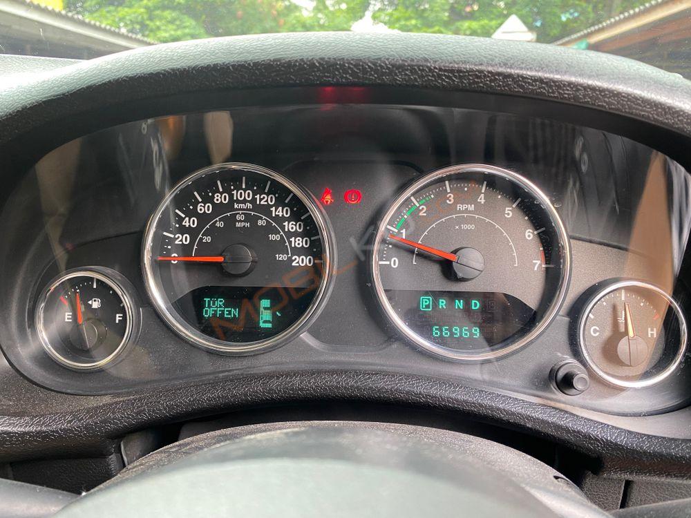 Mobil Jeep Wrangler 2014