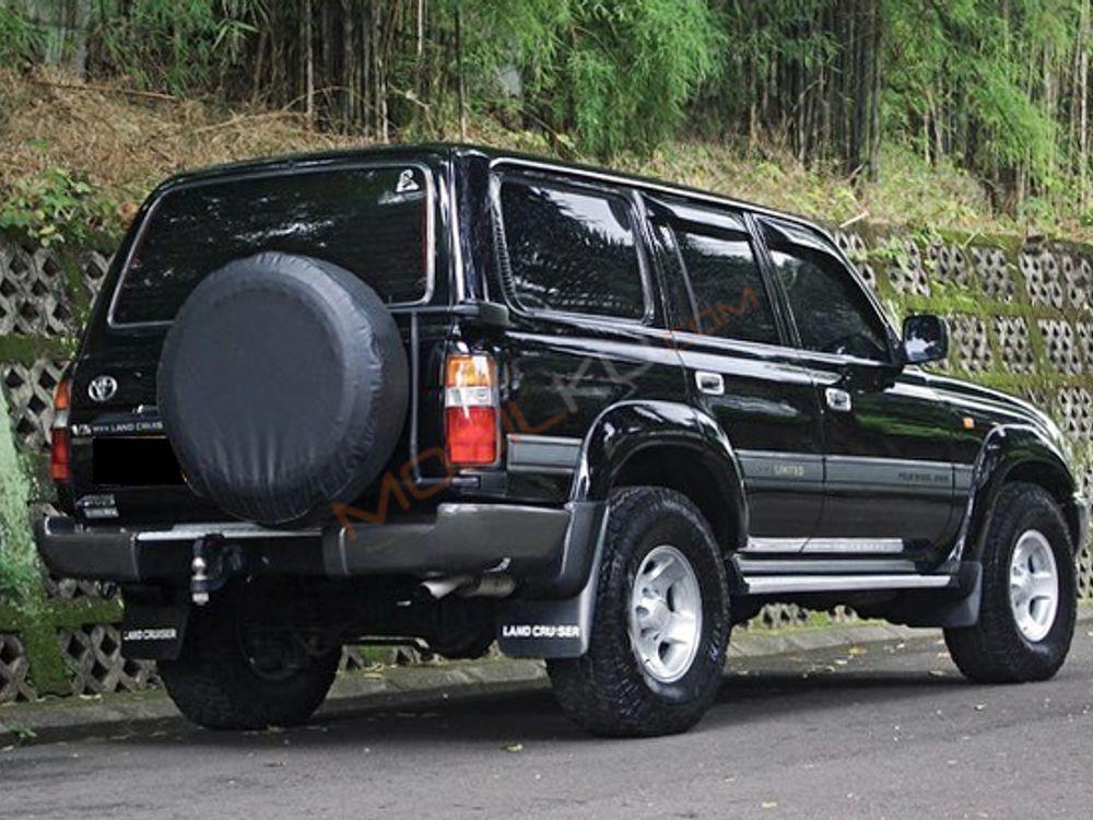 Mobil Toyota Land Cruiser 1998