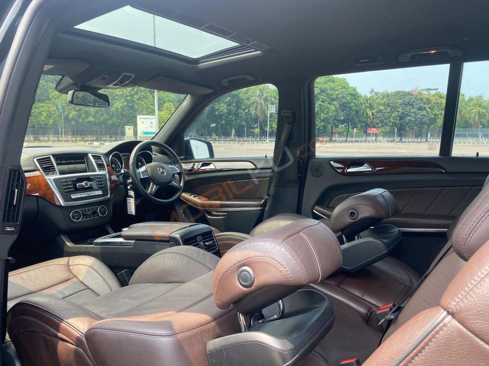 Mobil Mercedes-Benz GL 2014
