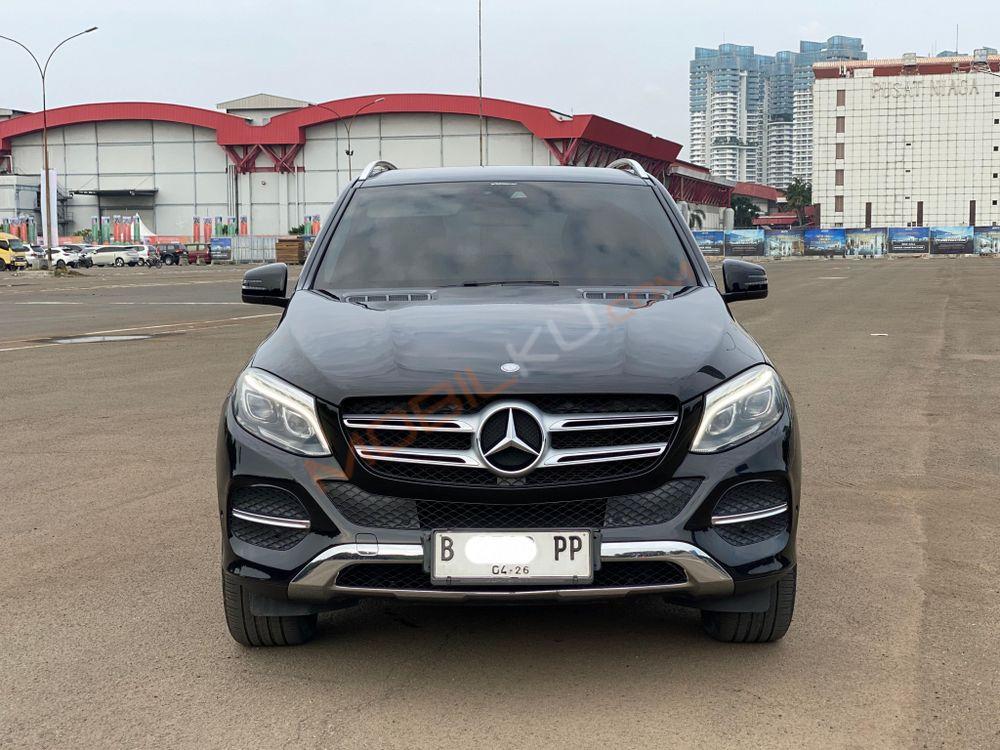 Mobil Mercedes-Benz GLE 2016