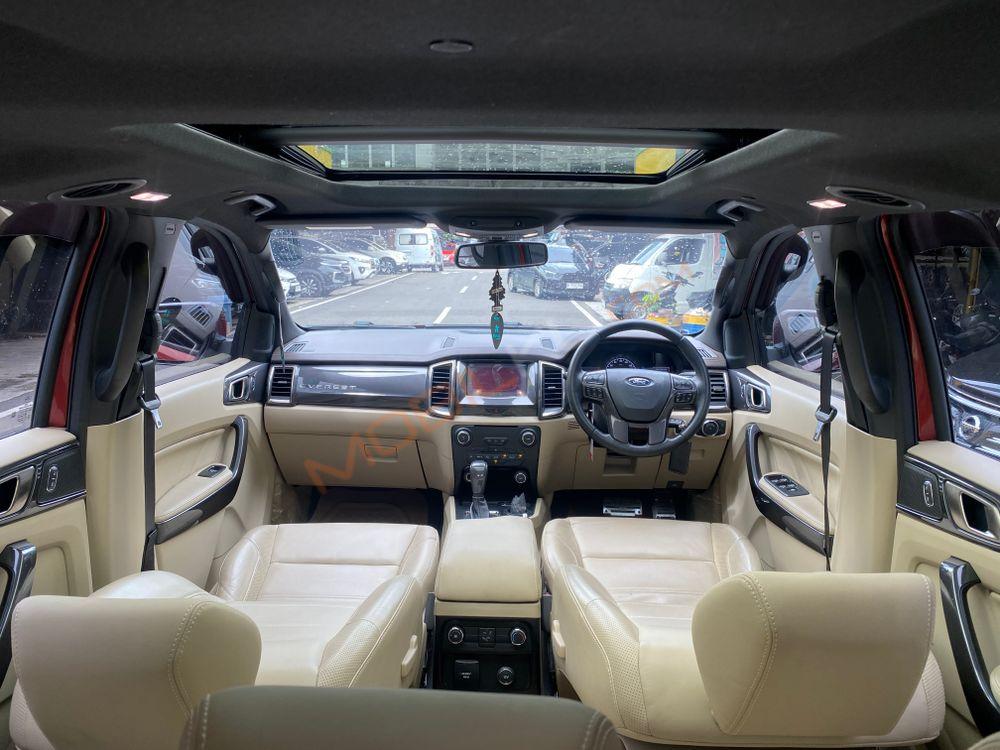 Mobil Ford Everest 2016