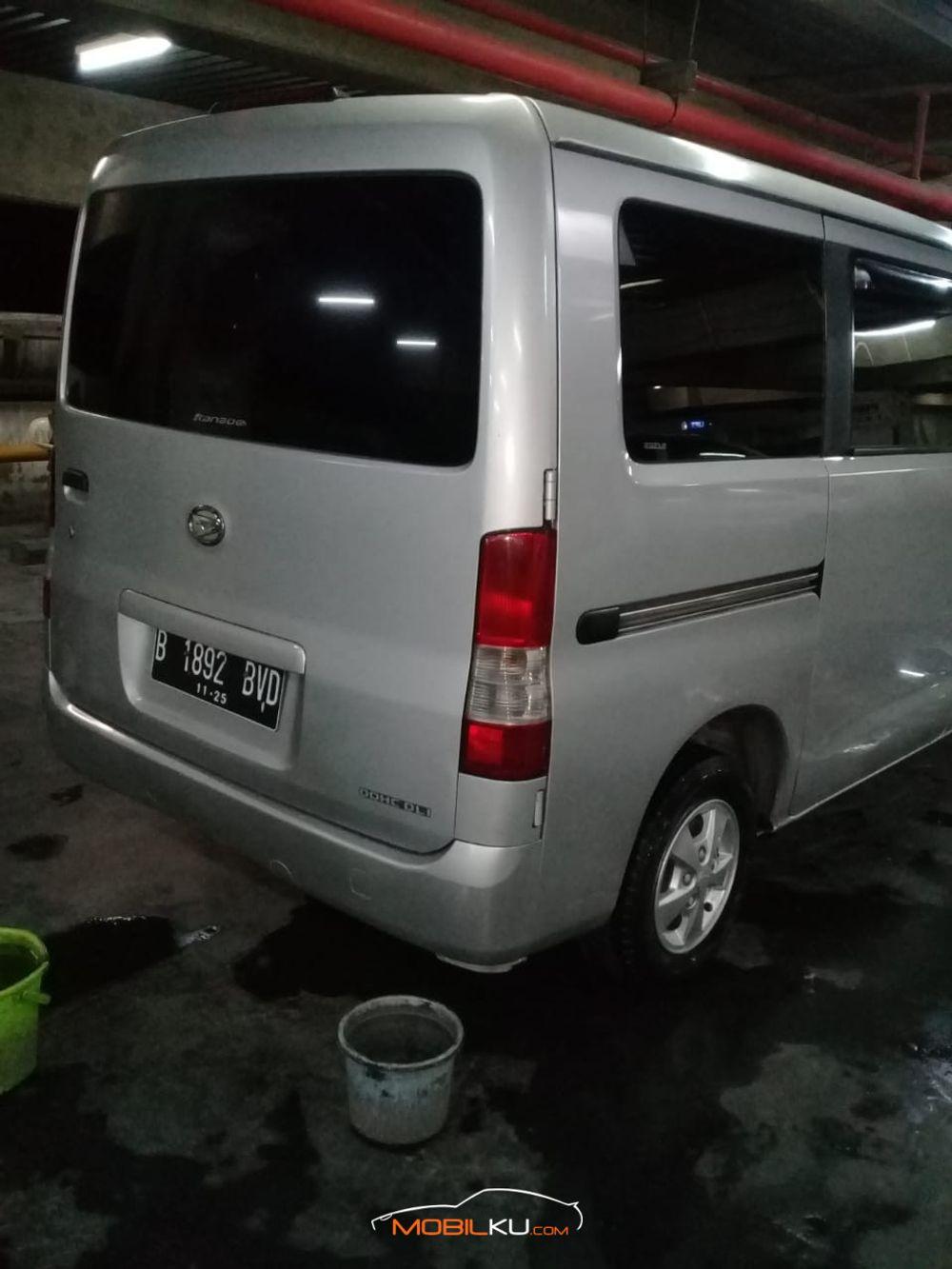https://mobilku.s3.ap-southeast-3.amazonaws.com/ads/1000/85e0bbc0-2dad-46be-a32e-efe1d4f0f25b.jpeg