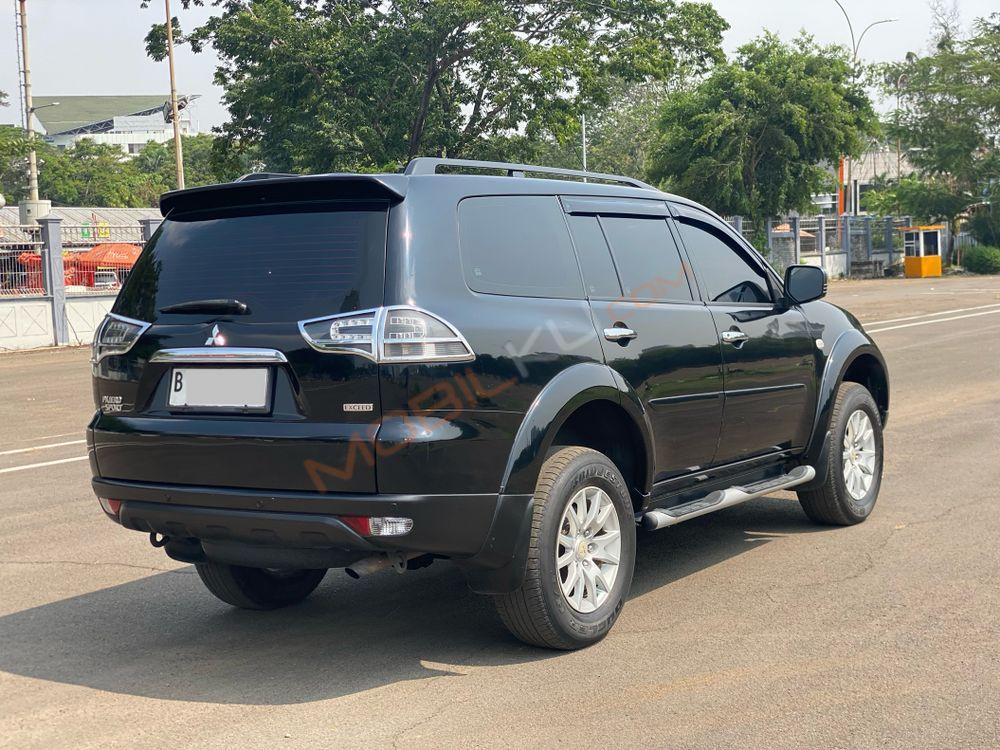 Mobil Mitsubishi Pajero Sport 2010