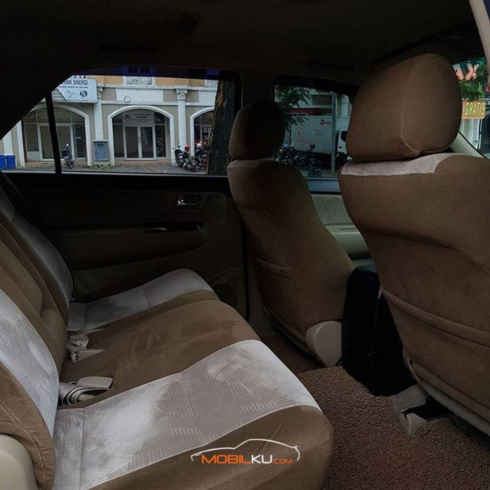 Mobil Toyota Fortuner 2014