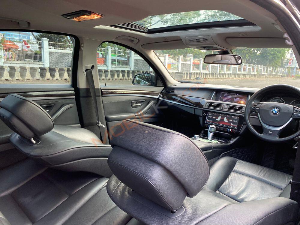 Mobil BMW 5 Series 2013