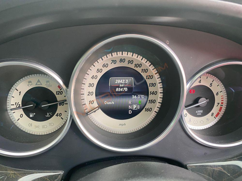 Mobil Mercedes-Benz CLS 2013