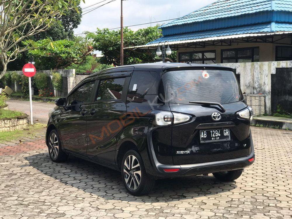 https://mobilku.s3.ap-southeast-3.amazonaws.com/ads/1000/8b1cbcf1-1e20-4031-8e03-652cb283d726.jpeg