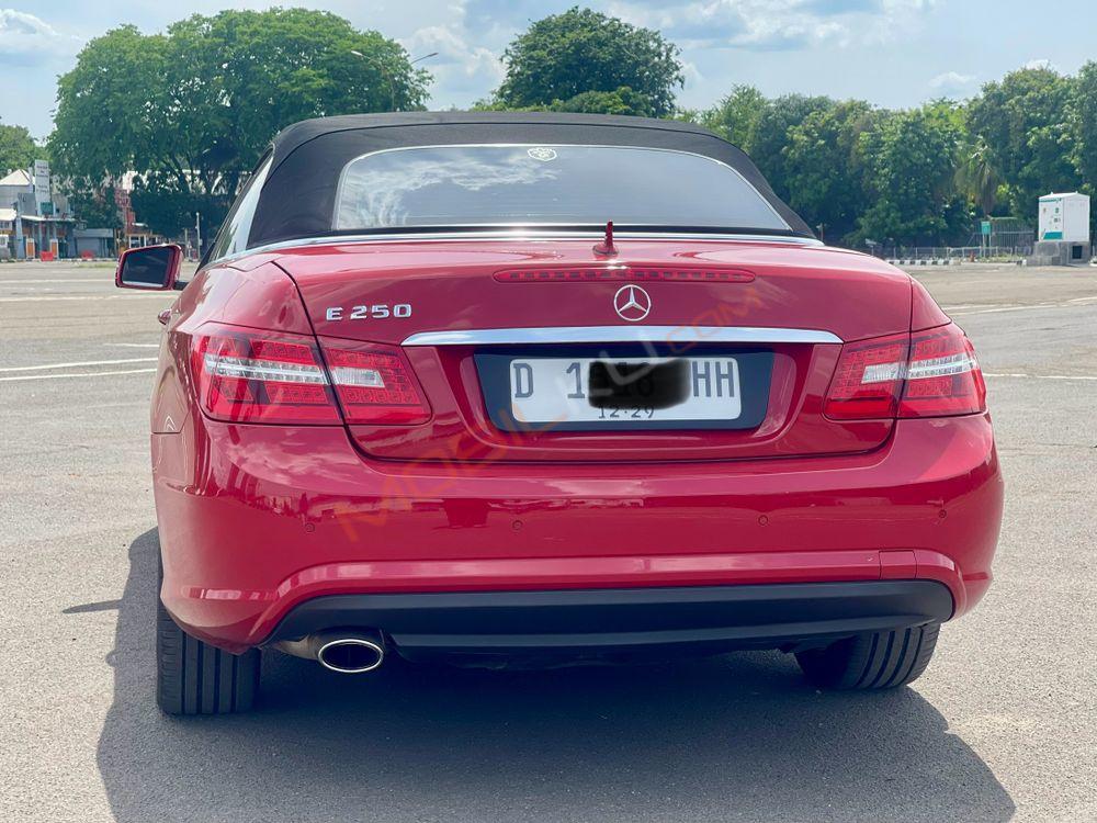 Mobil Mercedes-Benz E-Class 2013