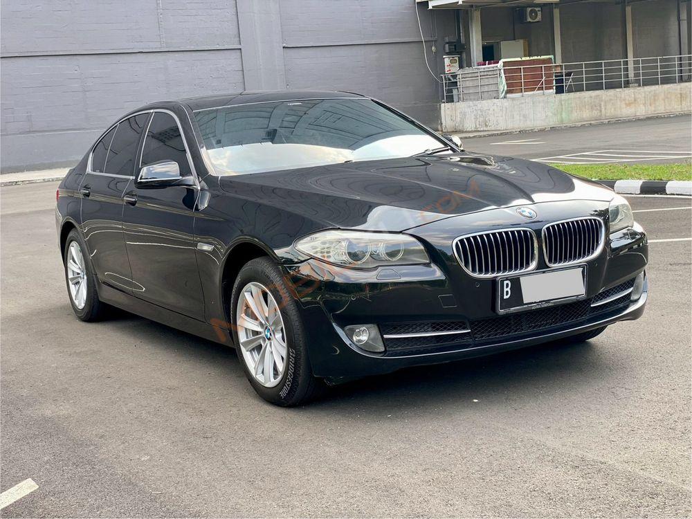 Mobil BMW 5 Series 2013