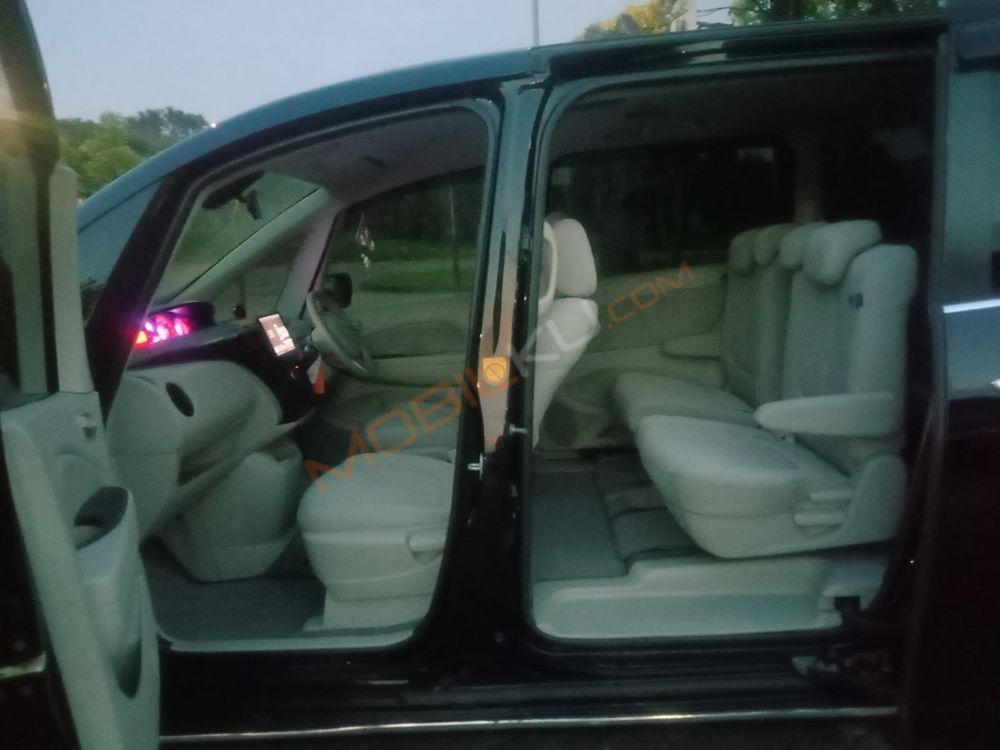 Mobil Mazda Biante 2012