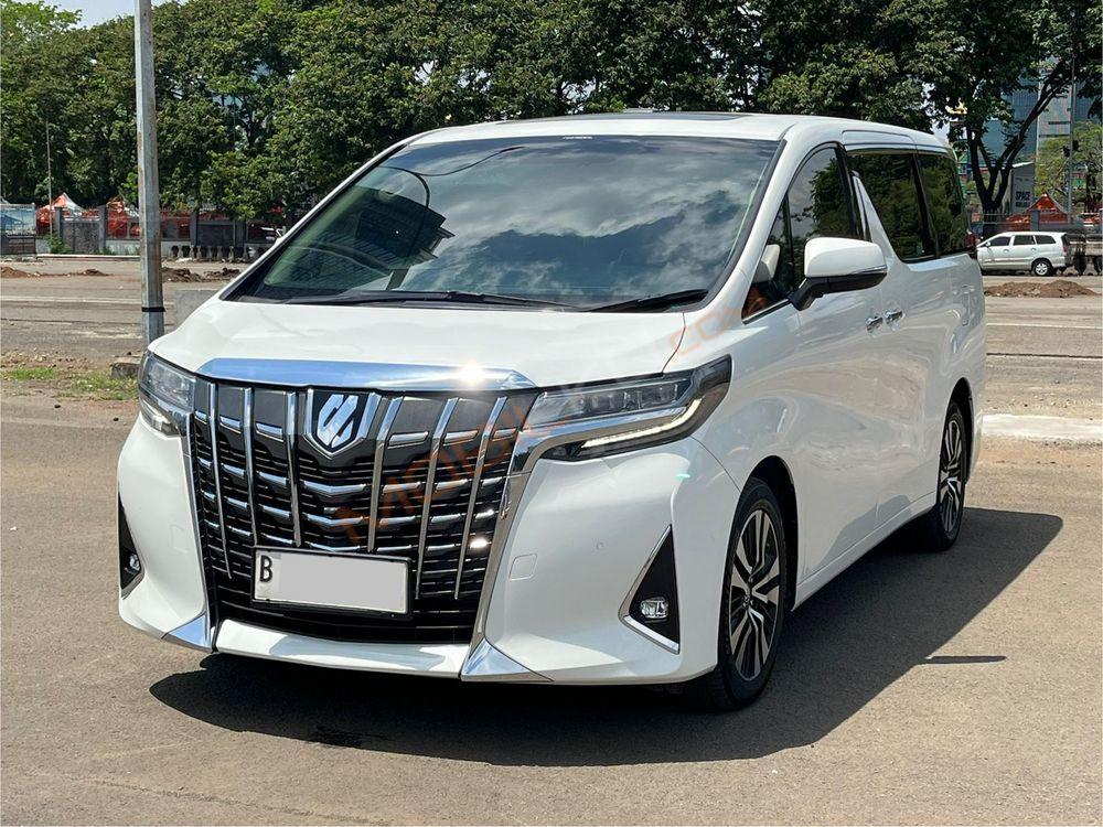 Mobil Toyota Alphard 2019