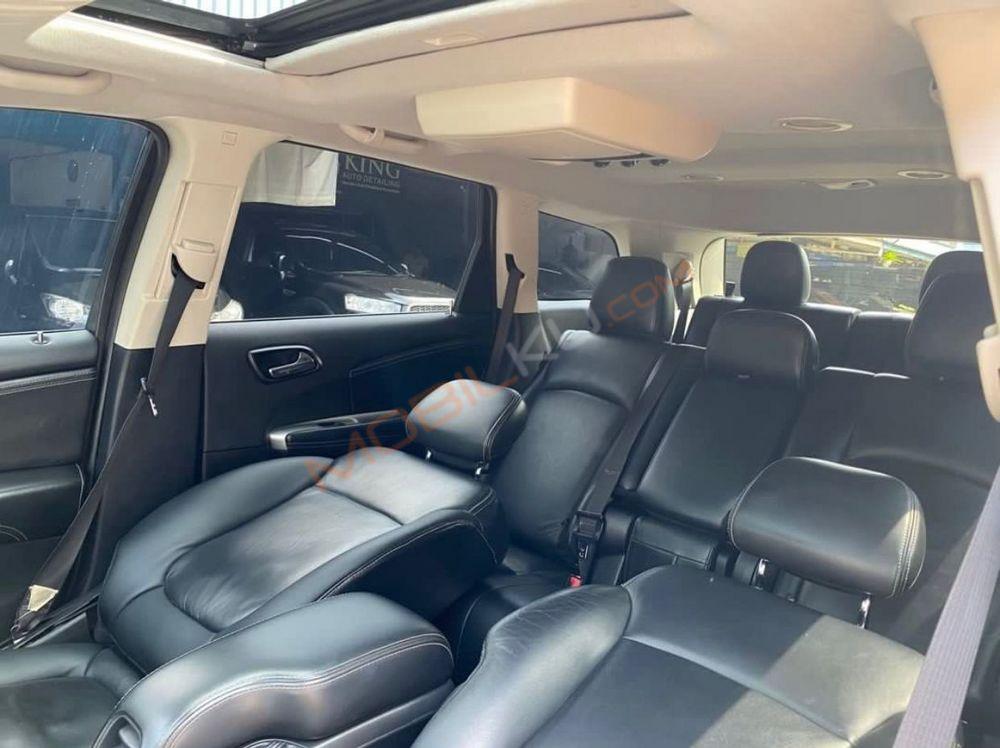 Mobil Dodge Journey 2013