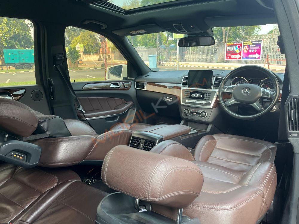 Mobil Mercedes-Benz GL 2014