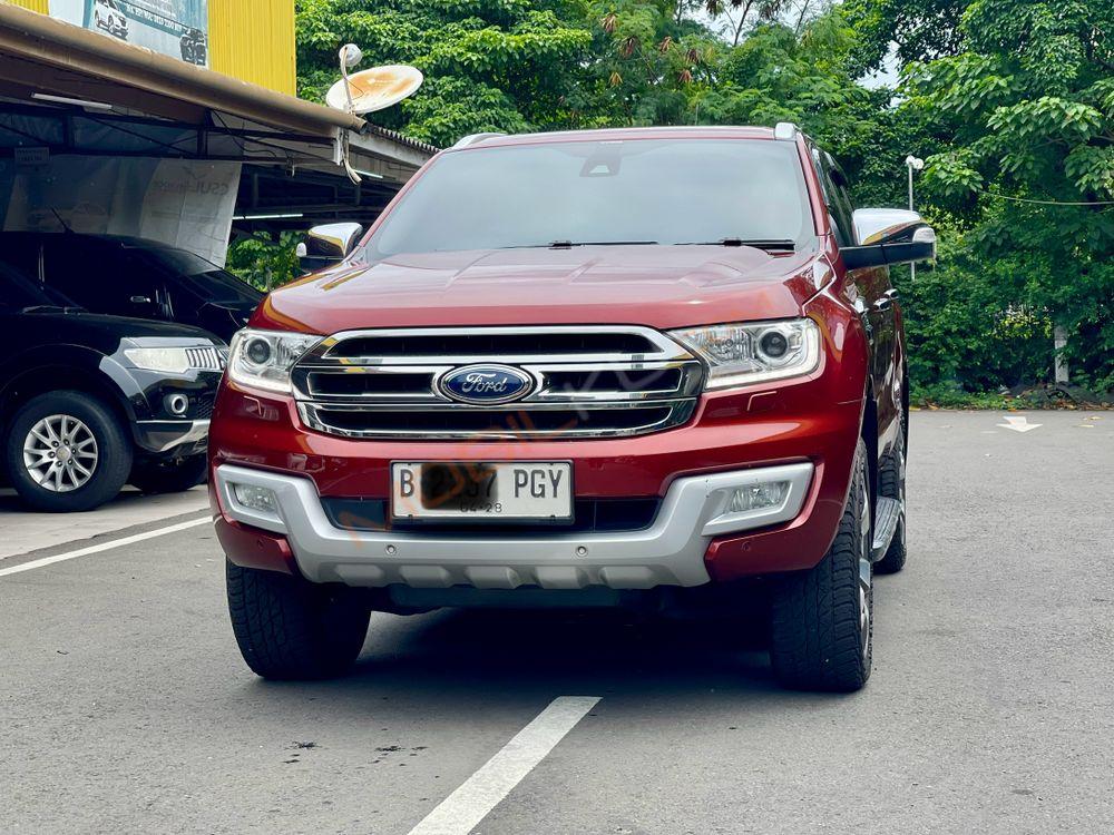 Mobil Ford Everest 2016