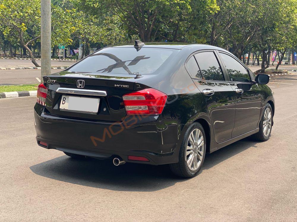 https://mobilku.s3.ap-southeast-3.amazonaws.com/ads/1000/8e7b821f-3dac-46d9-a46f-87dce348f00c.jpeg
