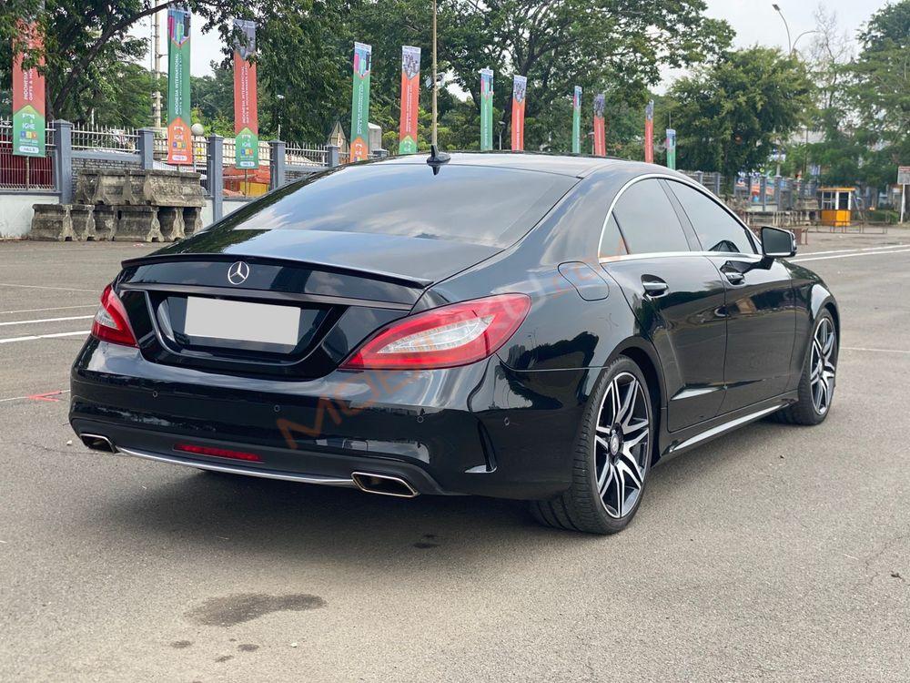Mobil Mercedes-Benz CLS 2015
