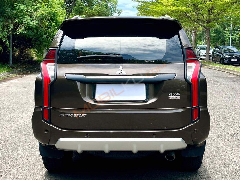 Mobil Mitsubishi Pajero Sport 2016