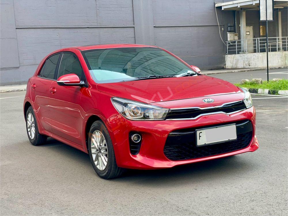 Mobil Kia Rio 2017