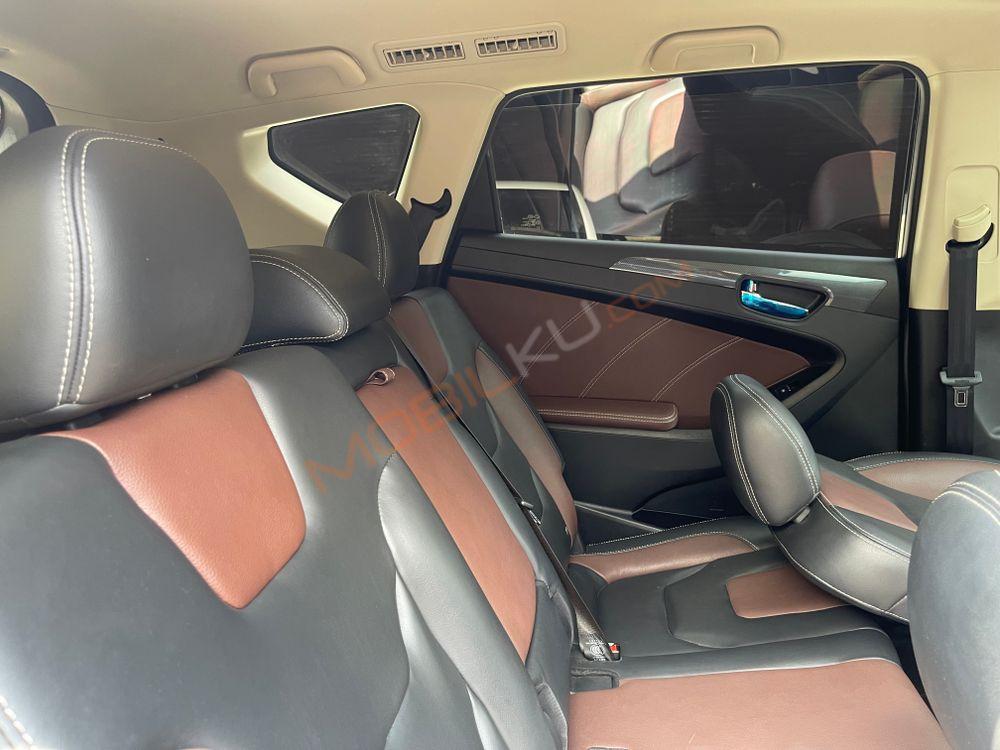 Mobil DFSK Glory 580 2024