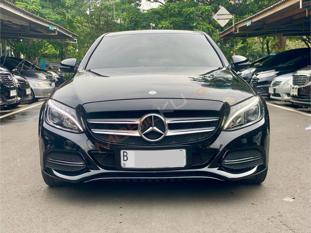 Mobil Mercedes-Benz C-Class 2014